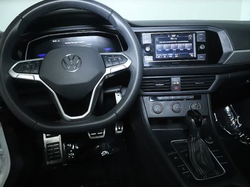 Certified 2024 Volkswagen Jetta Sport FWD image 27