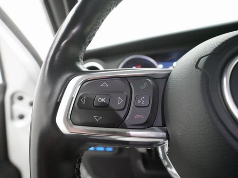 Used 2022 Jeep Wrangler Unlimited Sahara w/ Cold Weather Group image 17