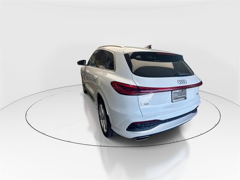 New 2025 Audi Q5 Premium Plus image 6