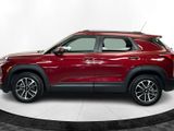 Used 2025 Chevrolet TrailBlazer LT w/ LT Cold Weather Package image 2