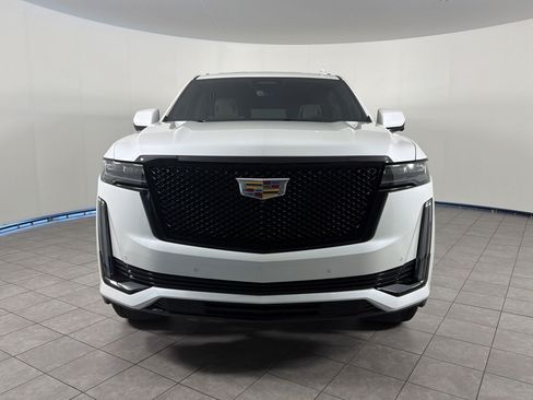 Used 2024 Cadillac Escalade Sport Platinum AWD/4WD image 6