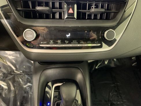 Used 2024 Toyota Corolla LE image 24