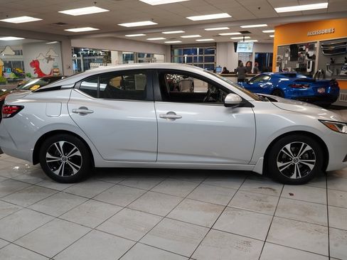 Used 2021 Nissan Sentra SV w/ Trunk Package image 12