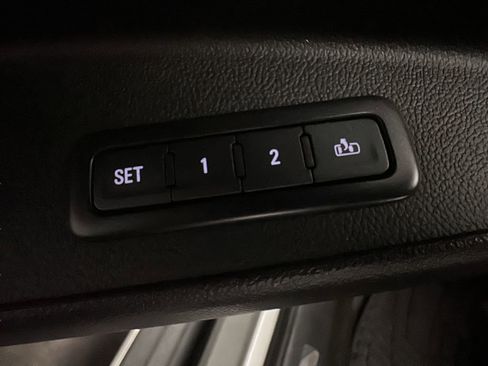 Used 2018 GMC Yukon Denali w/ Open Road Package image 11