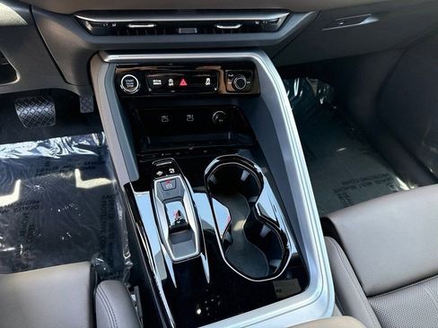 Certified 2025 Audi Q5 Premium Plus w/ Premium Plus image 18