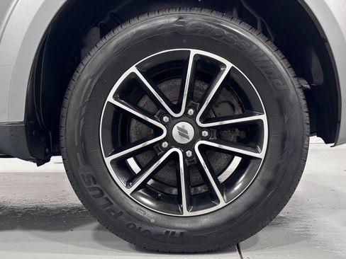 Used 2018 Dodge Journey SE w/ Blacktop Package FWD image 32