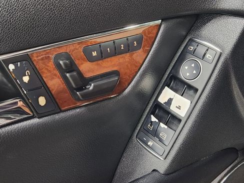 Used 2011 Mercedes-Benz C 300 4MATIC Sedan image 45