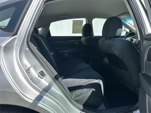Used 2015 Nissan Altima 2.5 S w/ Power Driver Seat Package image 18