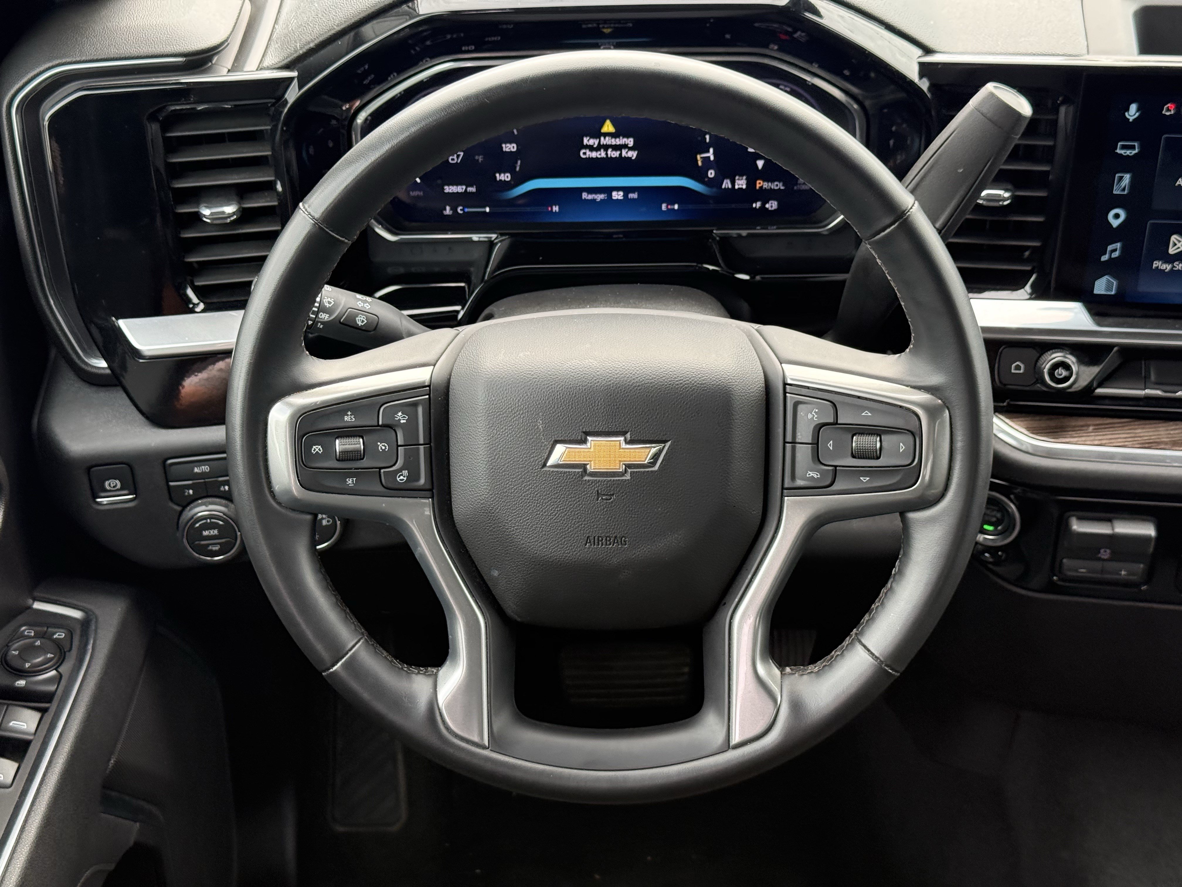 Used 2026 Chevrolet Silverado 1500 LT AWD/4WD image 15