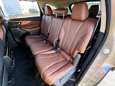 Used 2024 Acura MDX SH-AWD w/ Technology Package image 19