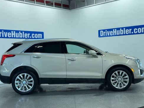 Used 2017 Cadillac XT5 Platinum w/ Driver Assist Package AWD/4WD image 3
