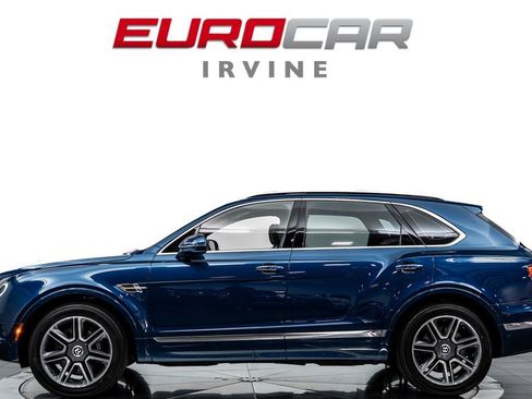 Used 2018 Bentley Bentayga AWD/4WD image 2