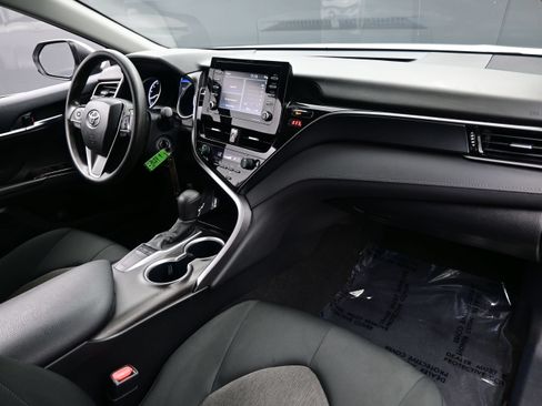 Used 2024 Toyota Camry LE FWD image 14