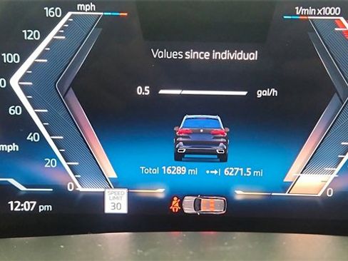 Used 2025 BMW X5 sDrive40i w/ M Sport Package image 42