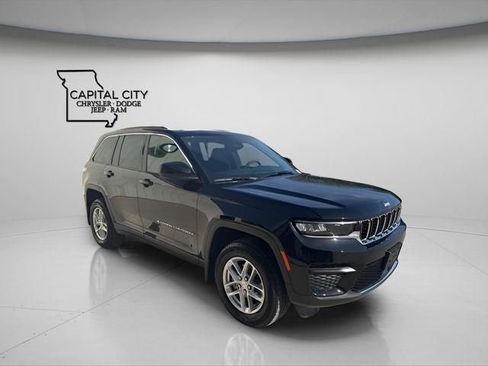 New 2026 Jeep Grand Cherokee Laredo image 7