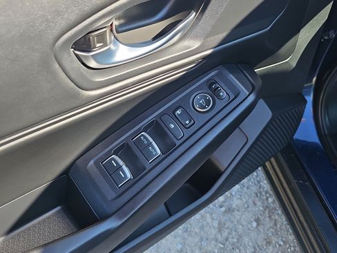 Used 2023 Honda Accord EX image 17