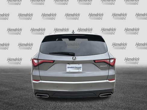 Certified 2023 Acura MDX FWD w/ Technology Package image 9