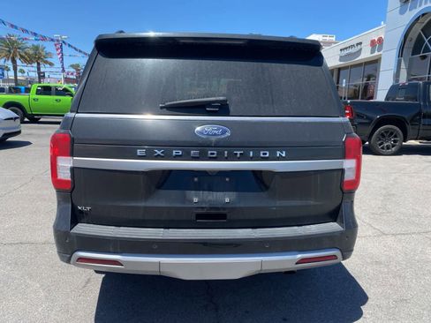 Used 2024 Ford Expedition XLT RWD image 8