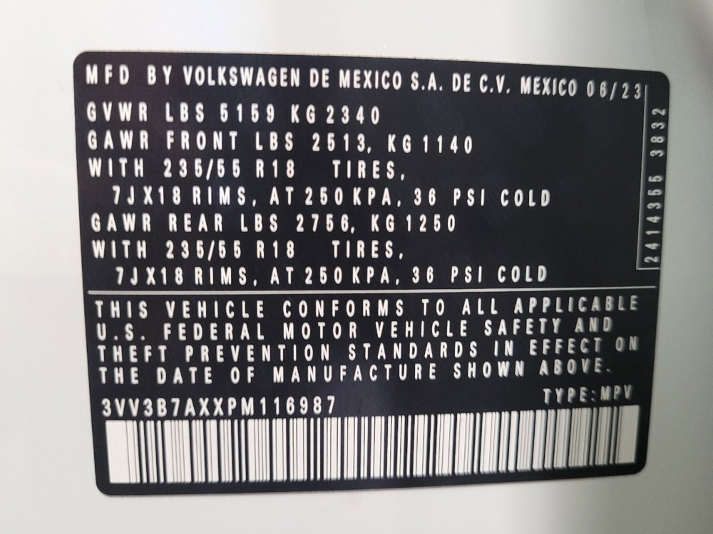 Used 2023 Volkswagen Tiguan SE FWD image 33