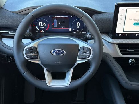New 2026 Ford Explorer Active w/ Active Comfort Package RWD image 16
