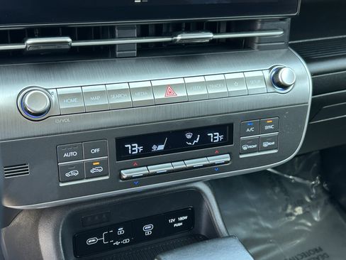Used 2025 Hyundai Kona SEL FWD image 22