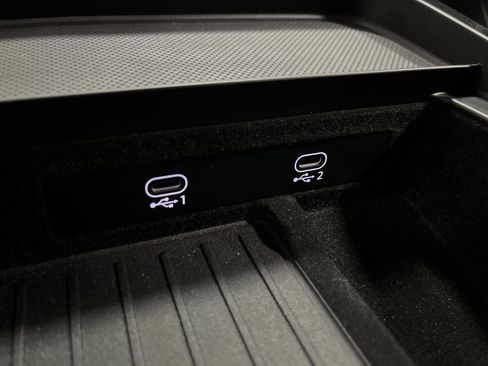 Used 2023 Audi Q7 3.0T Premium w/ Convenience Package image 26