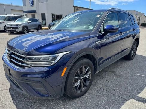 Used 2022 Volkswagen Tiguan SE w/ Panoramic Sunroof Package AWD/4WD image 1