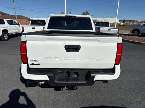 New 2025 Toyota Tacoma TRD Sport image 7