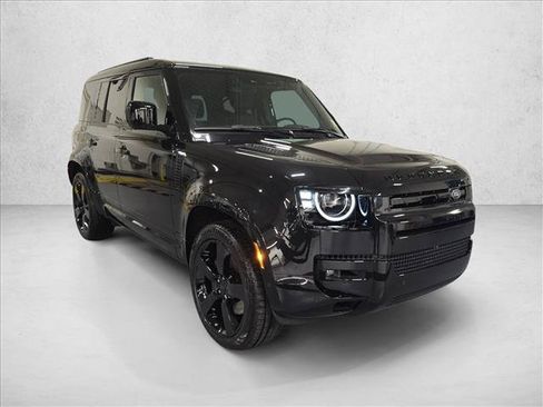 New 2026 Land Rover Defender 110 X-Dynamic SE AWD/4WD image 3