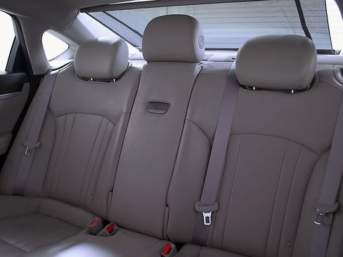 Used 2018 Genesis G80 3.8 w/ Option Group 02 RWD image 23
