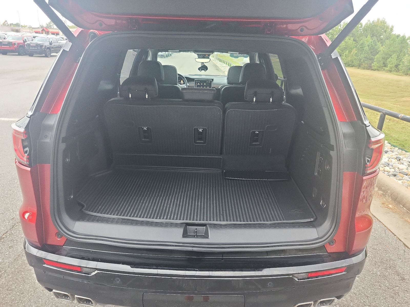 Certified 2026 GMC Acadia Denali Ultimate FWD image 6