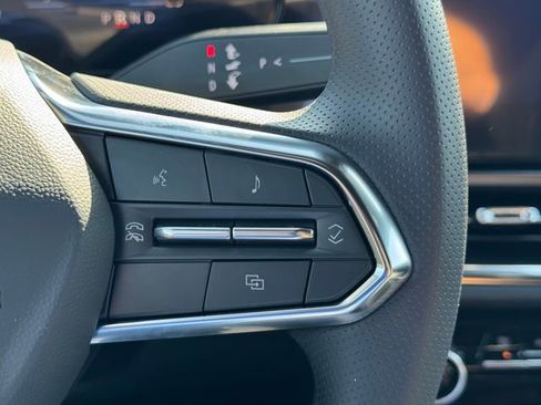 New 2026 Chevrolet Equinox EV LT image 16