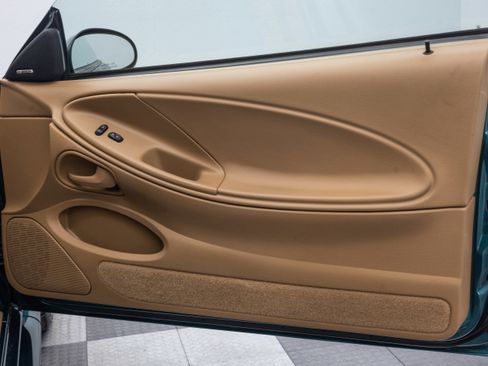 Used 1997 Ford Mustang Cobra image 41