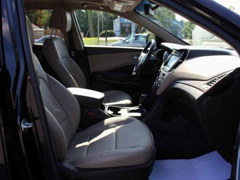Used 2018 Hyundai Santa Fe Sport w/ Cargo Package AWD/4WD image 31