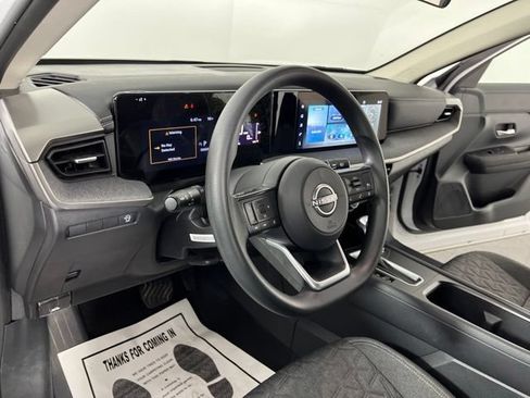 Used 2025 Nissan Kicks SV FWD image 20