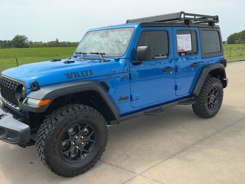 Used 2024 Jeep Wrangler Unlimited Sport AWD/4WD image 5