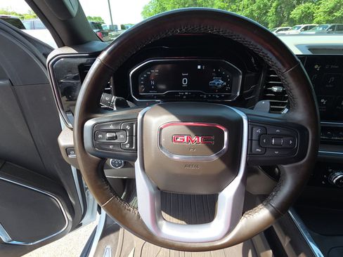 Used 2023 GMC Sierra 1500 SLT w/ SLT Premium Package AWD/4WD image 19