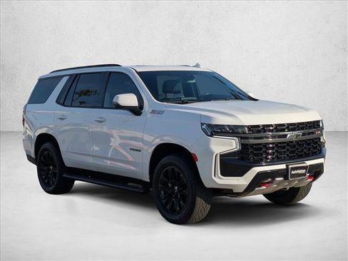 Used 2022 Chevrolet Tahoe Z71 w/ Luxury Package image 3