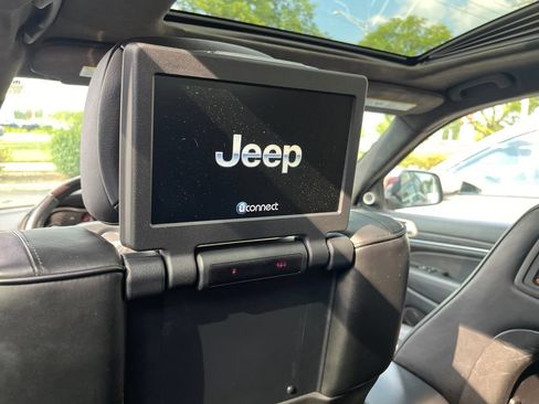 Used 2014 Jeep Grand Cherokee Summit AWD/4WD image 6