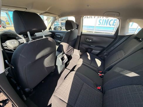 Used 2025 Honda HR-V LX image 27