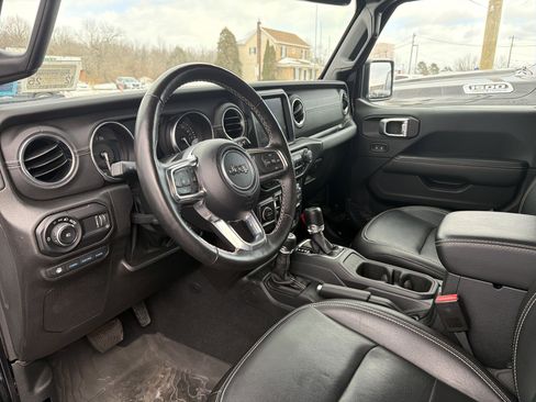 Used 2023 Jeep Wrangler Sahara w/ Cold Weather Group image 16