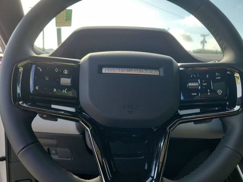 New 2026 Land Rover Range Rover Evoque Dynamic SE AWD/4WD image 29