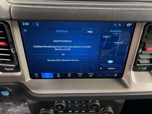 New 2026 Ford Bronco Outer Banks image 10