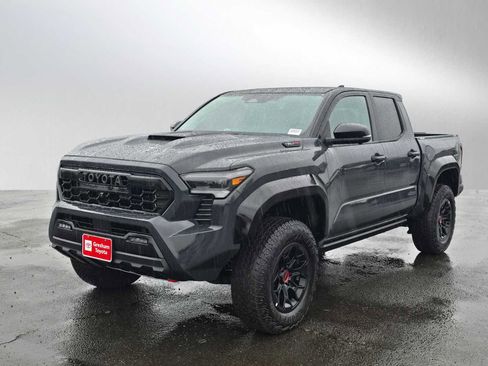 Certified 2025 Toyota Tacoma TRD Pro AWD/4WD image 9
