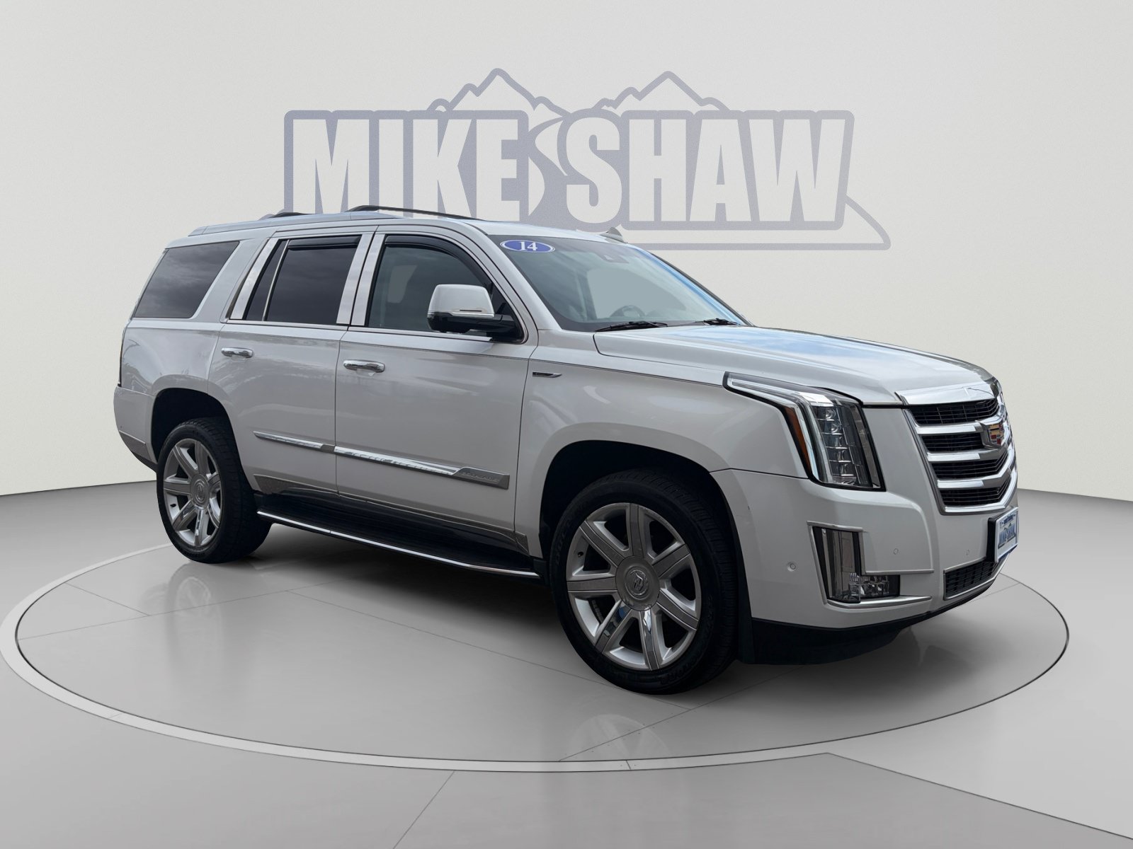 Used 2017 Cadillac Escalade Luxury AWD/4WD image 7