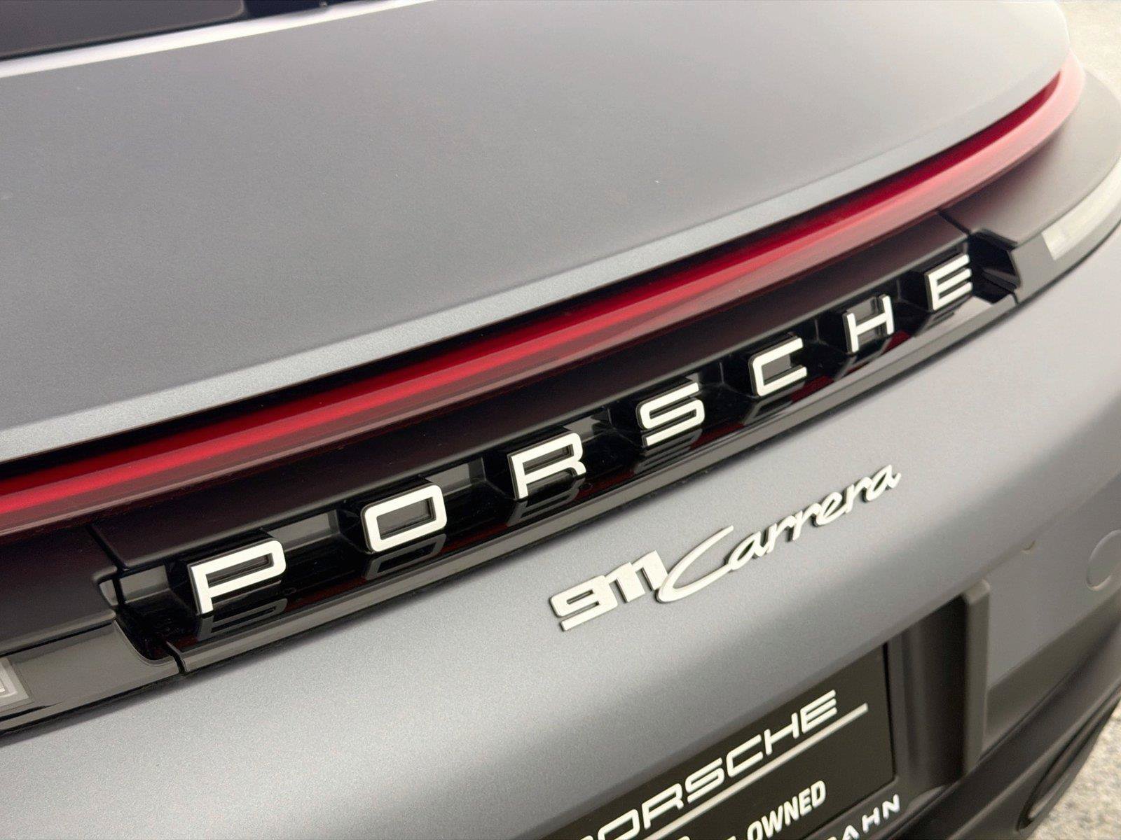 Certified 2025 Porsche 911 Carrera RWD image 17