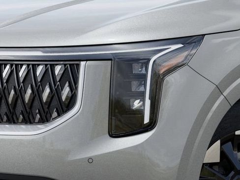 New 2026 Kia Carnival EX FWD image 10