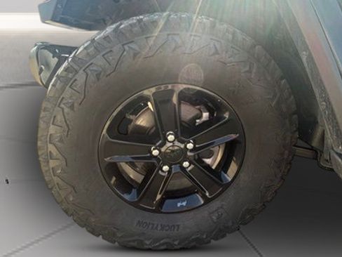 Used 2021 Jeep Wrangler Unlimited Sahara AWD/4WD image 30