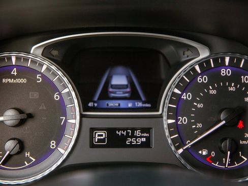 Used 2019 INFINITI QX60 Luxe w/ Essential Package image 19