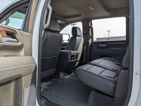 Used 2024 GMC Sierra 2500 Denali w/ Denali Reserve Package image 46